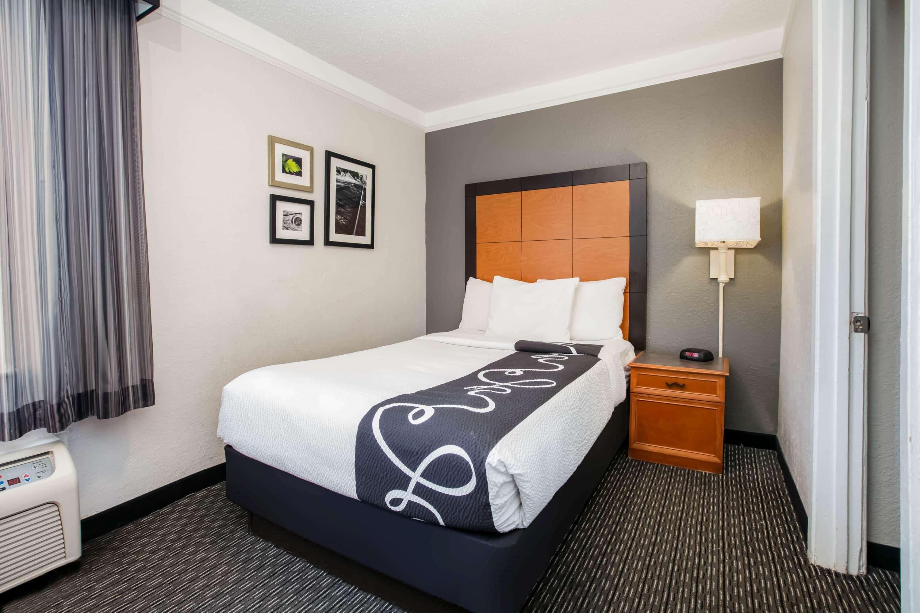 La Quinta Inn By Wyndham Dallas Uptown Ngoại thất bức ảnh