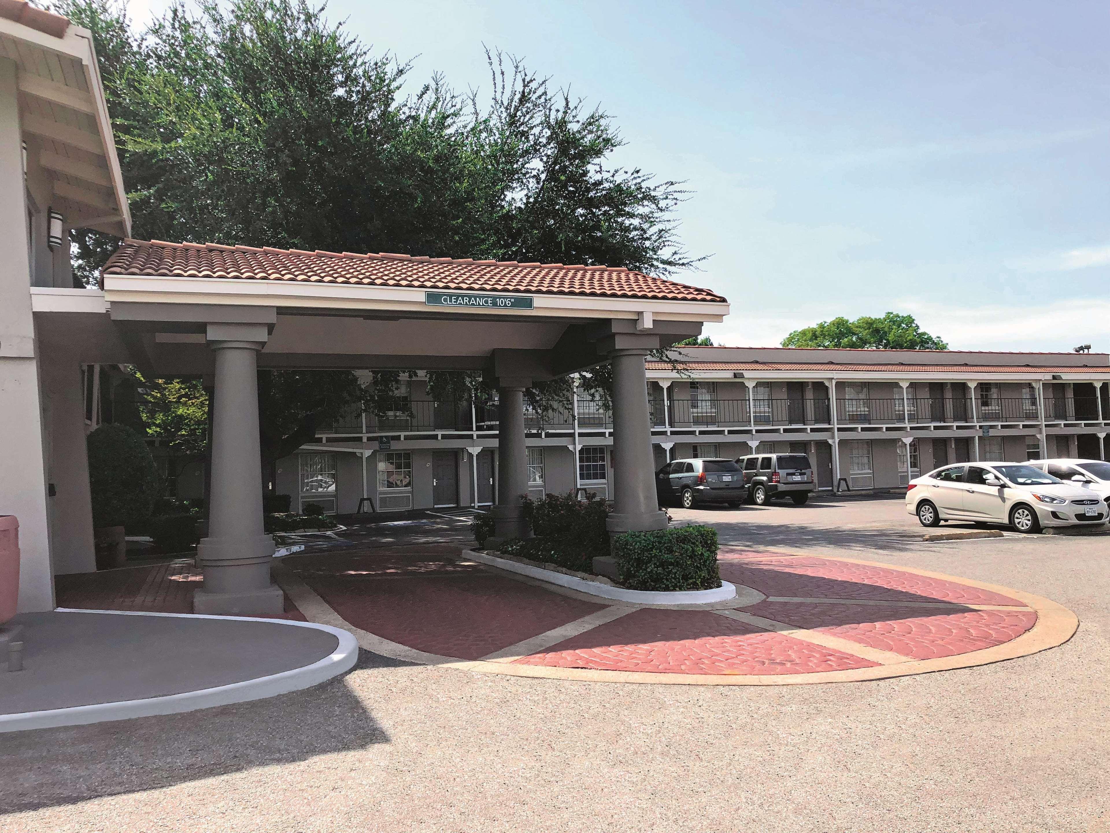 La Quinta Inn By Wyndham Dallas Uptown Ngoại thất bức ảnh