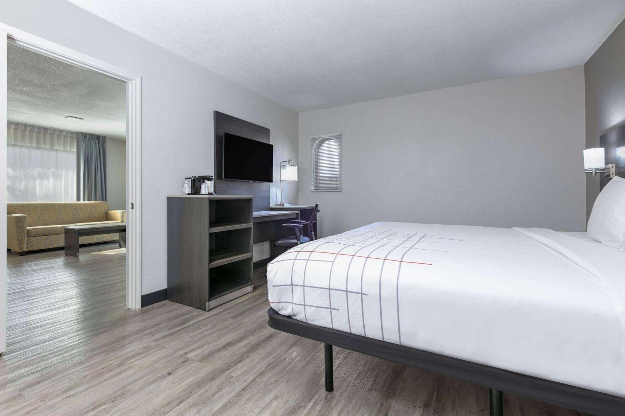 La Quinta Inn By Wyndham Dallas Uptown Ngoại thất bức ảnh