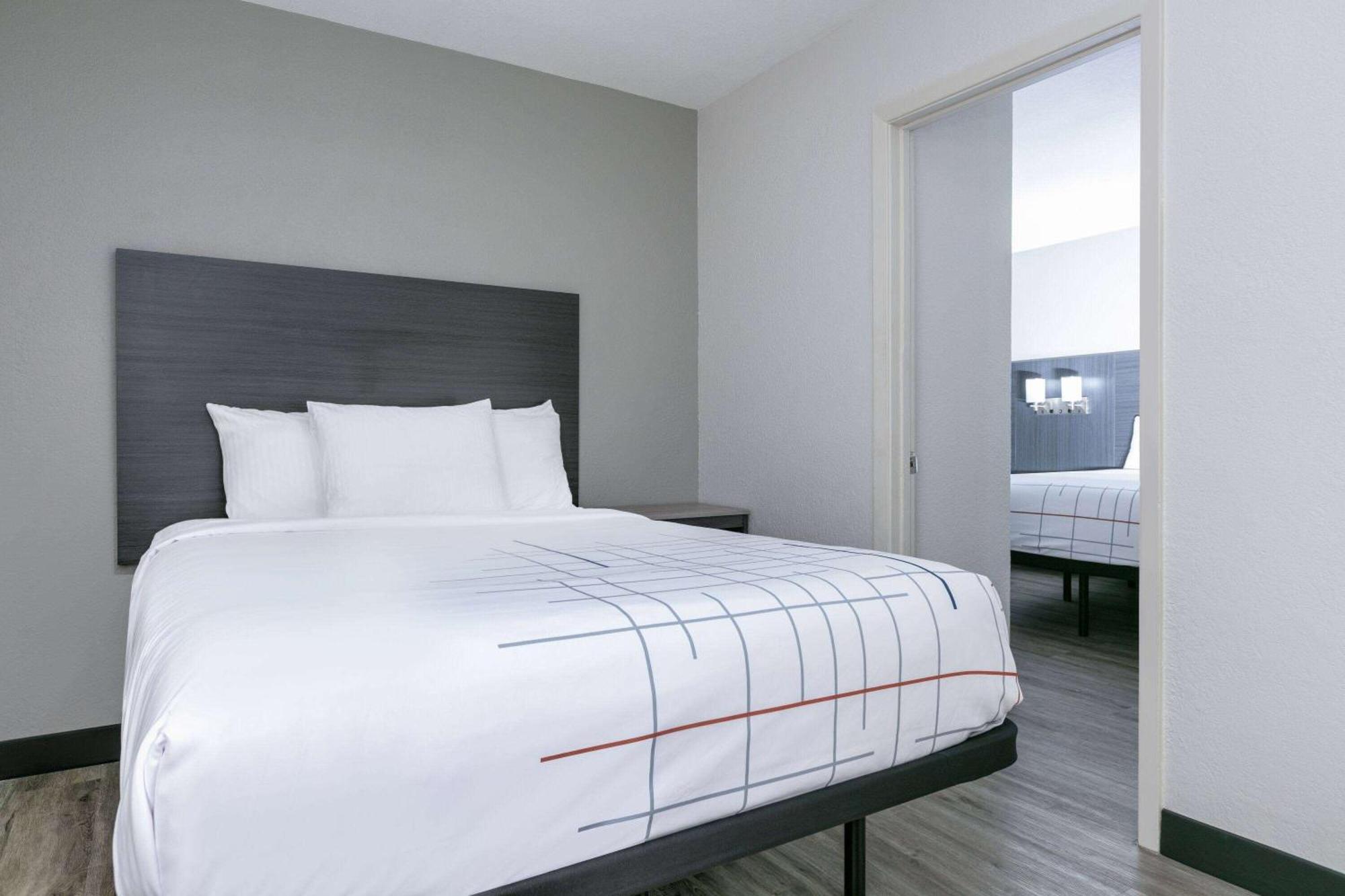 La Quinta Inn By Wyndham Dallas Uptown Ngoại thất bức ảnh