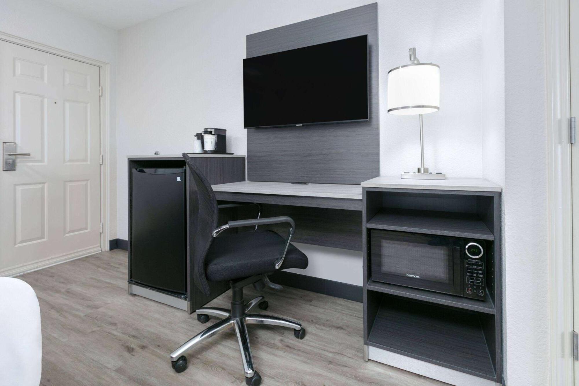 La Quinta Inn By Wyndham Dallas Uptown Ngoại thất bức ảnh