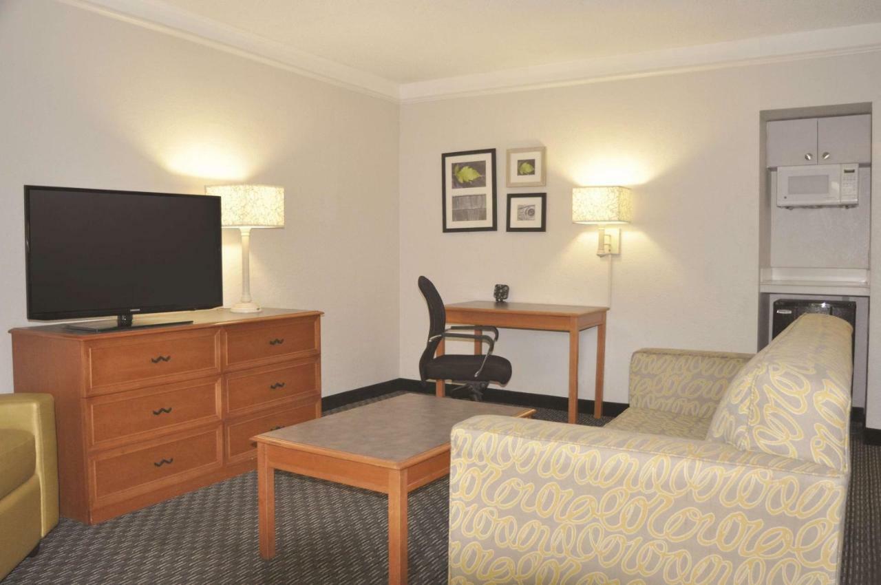 La Quinta Inn By Wyndham Dallas Uptown Ngoại thất bức ảnh